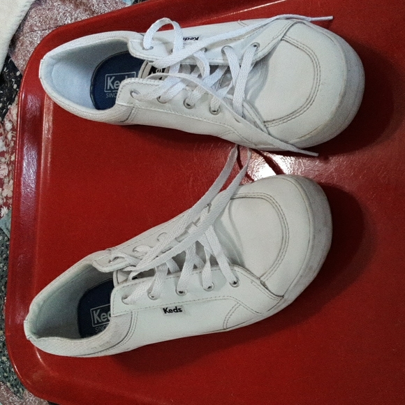 Ladies Keds White Leather Sneakers size 8.5 - Picture 5 of 6
